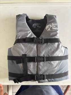 Bass Pro Shops Youth Life Jacket