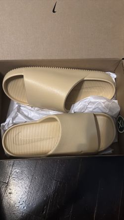 Nike calm slide size 11