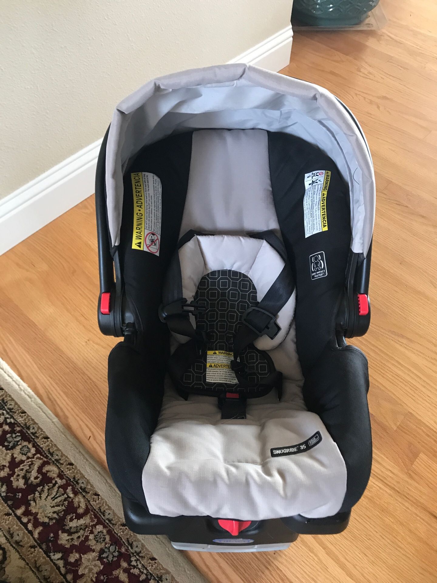 Car seat Graco snugride