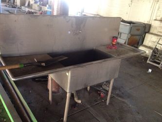 Commercial 16 gauge sink