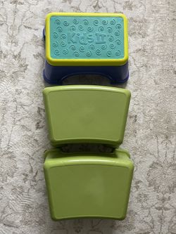 3 kid step stools green and purple