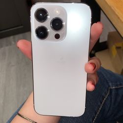 iPhone 14 Pro Unlocked 