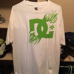 D.C. Shirt XL