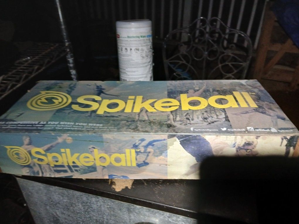 Spikeball
