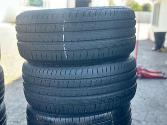 PAIR OF TIRE 245 35 20 PIRELLI 85% LIFE