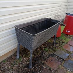 Resin Raised Bed Flower Box