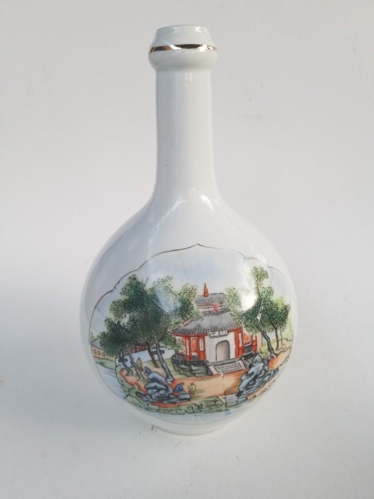 Vintage  Chinese Porcelain Bottle with Landscape Scene. Read