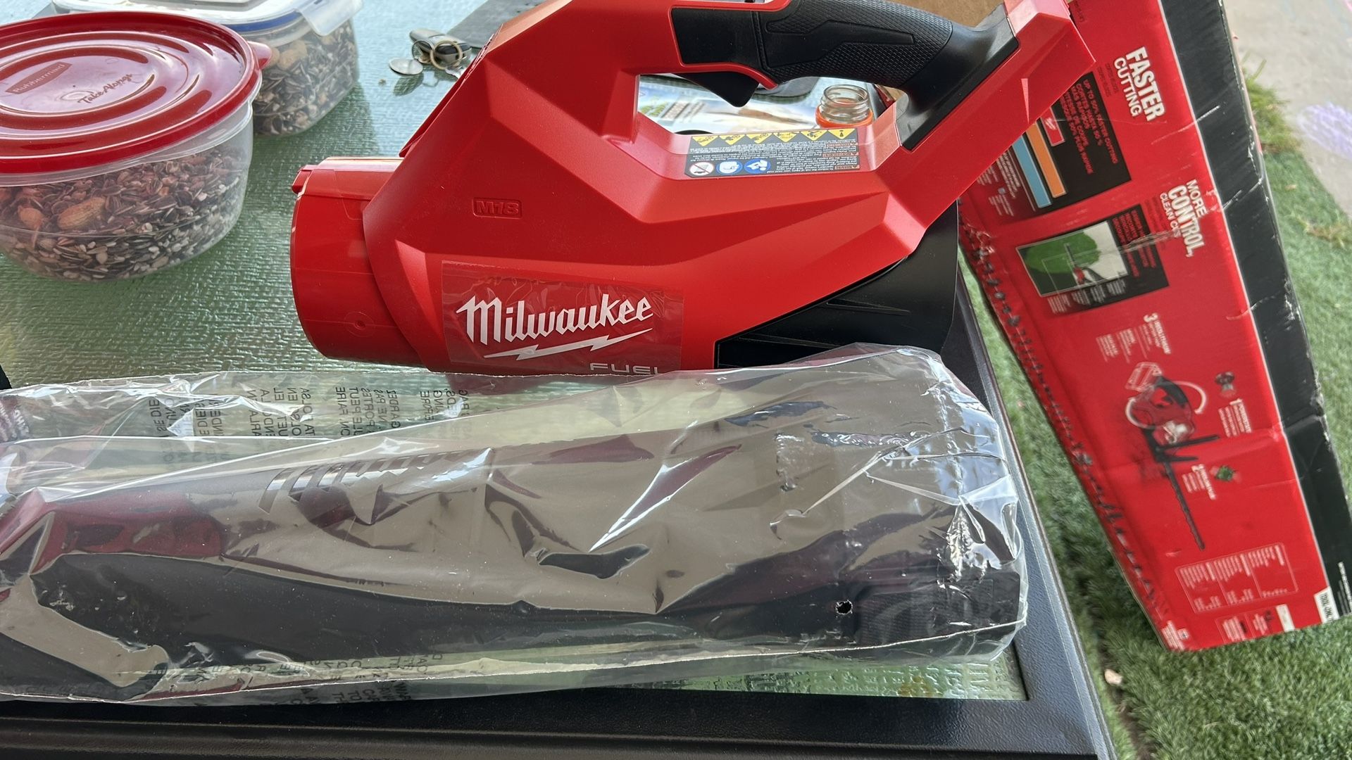 Milwaukee blower (see pics) 