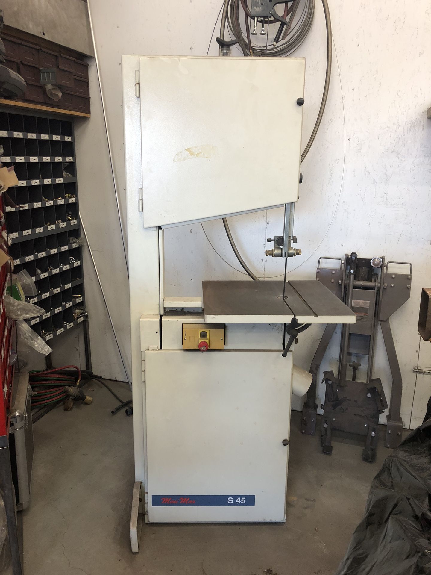Band saw