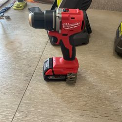 Milwaukee M 18 Brushless Drill Driver With 2.0 Battery Both For $80
