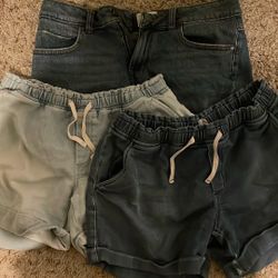 Women’s M Jean Booty Shorts