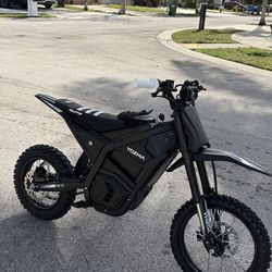 yozma in10 (regular black version)