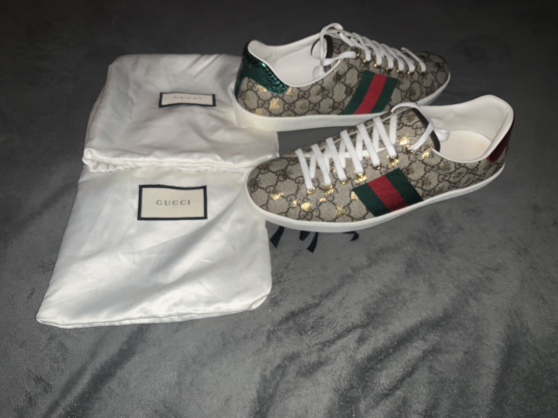 GUCCI ACE SUPREME BEE