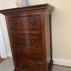 Antique Georgian bureau chest with ring pulls and internal dividers.