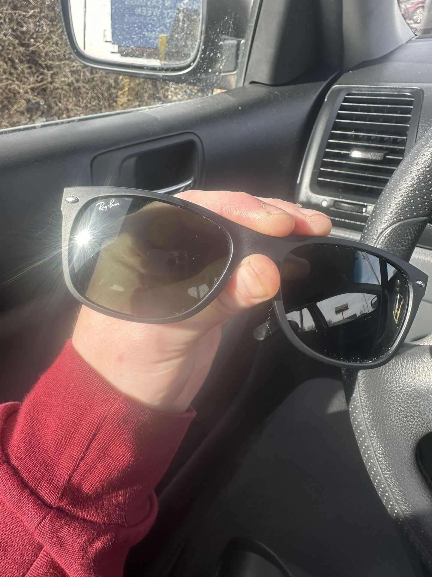 Men’s RayBans New Wayfarer Polarized 58-18s Matte Black With Case And Cleaning Rag Only A Few Months Old Worn Less Than A Handful Of Times