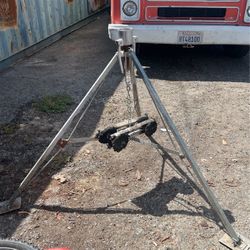 Fifth Wheel Stand