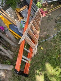 Ladders 12 ft husky