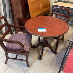Table w/ 2 chairs