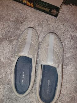 Easy Spirit White Slip On Women Shoes Size 8 1/2