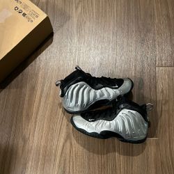 Nike Air Foamposite One: Chrome Black | 6.5W