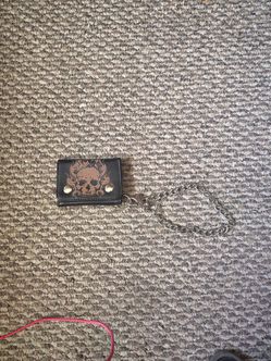 Chained Skull Wallet