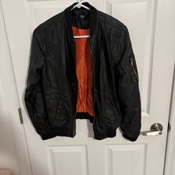 Girls Jacket  Medium   Black