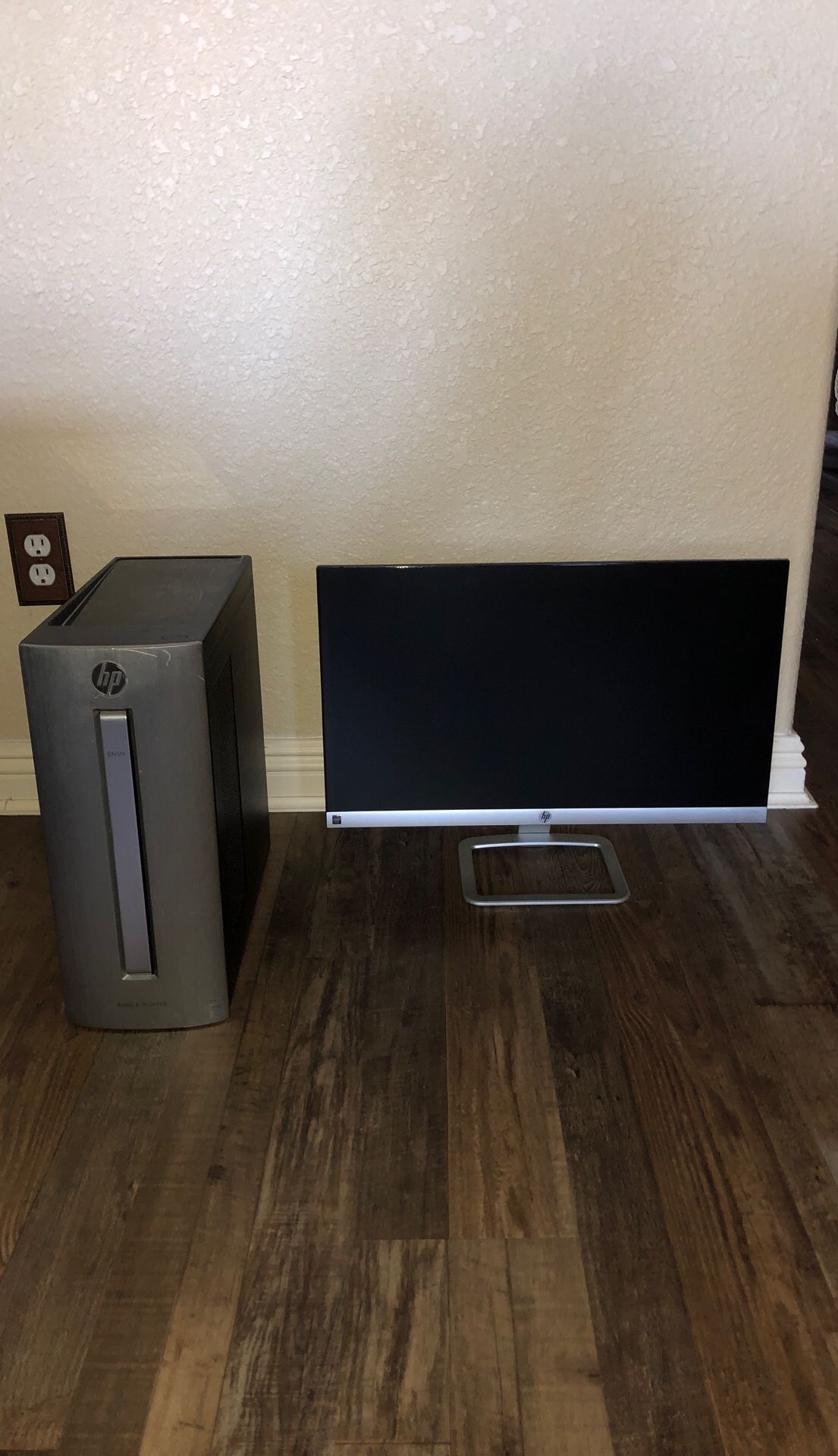HP ENVY 750114 i5 Core Desktop 12GB RAM 500GB HDD WIFI Windows 10 for