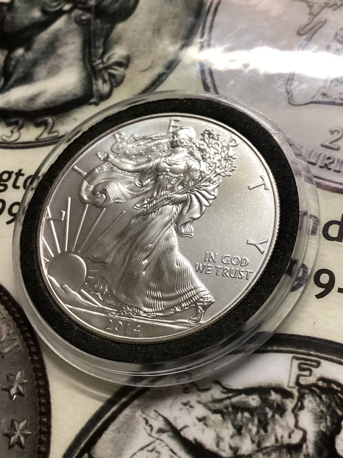 2014 American Silver Eagle 1 Oz. 999 Fine Silver Bullion Coin BU UNC