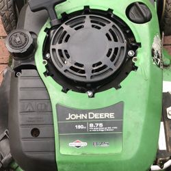 John Deere Lawnmower 