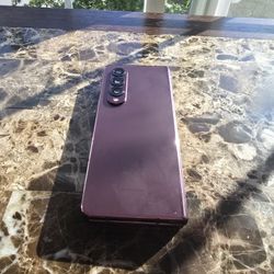 EXCELLENT CONDITION Fully Unlocked Samsung Galaxy Z Fold 4 (512GB, Burgundy)