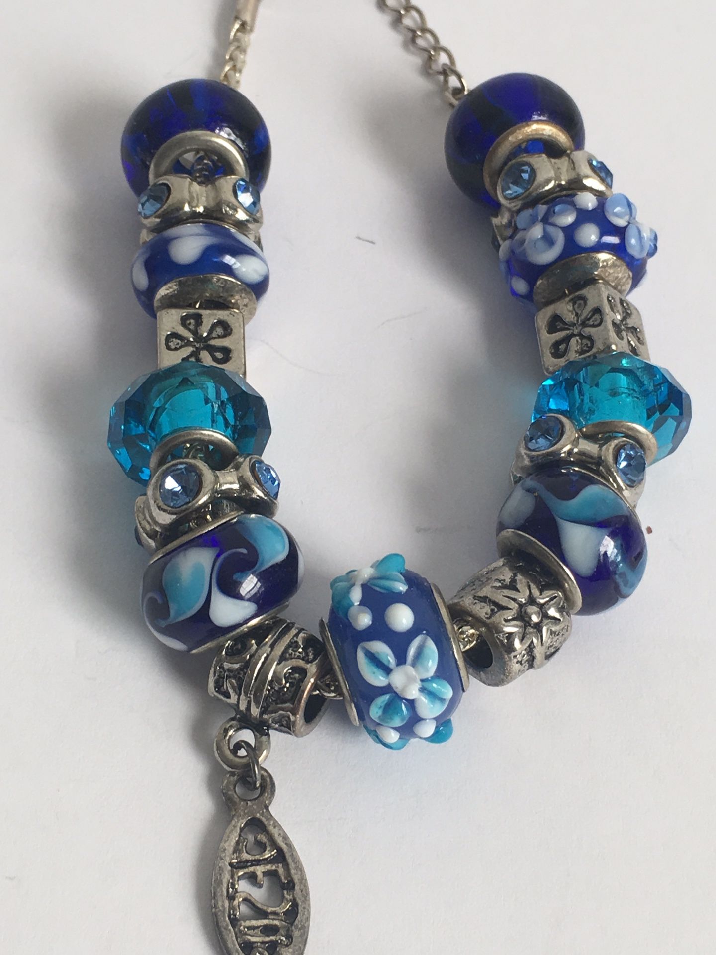 Beautiful charming Bracelet vintage To Now