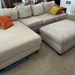 💥 $200 Modular Sectional Couch - Harper Foam 2 from Living Spaces 💥