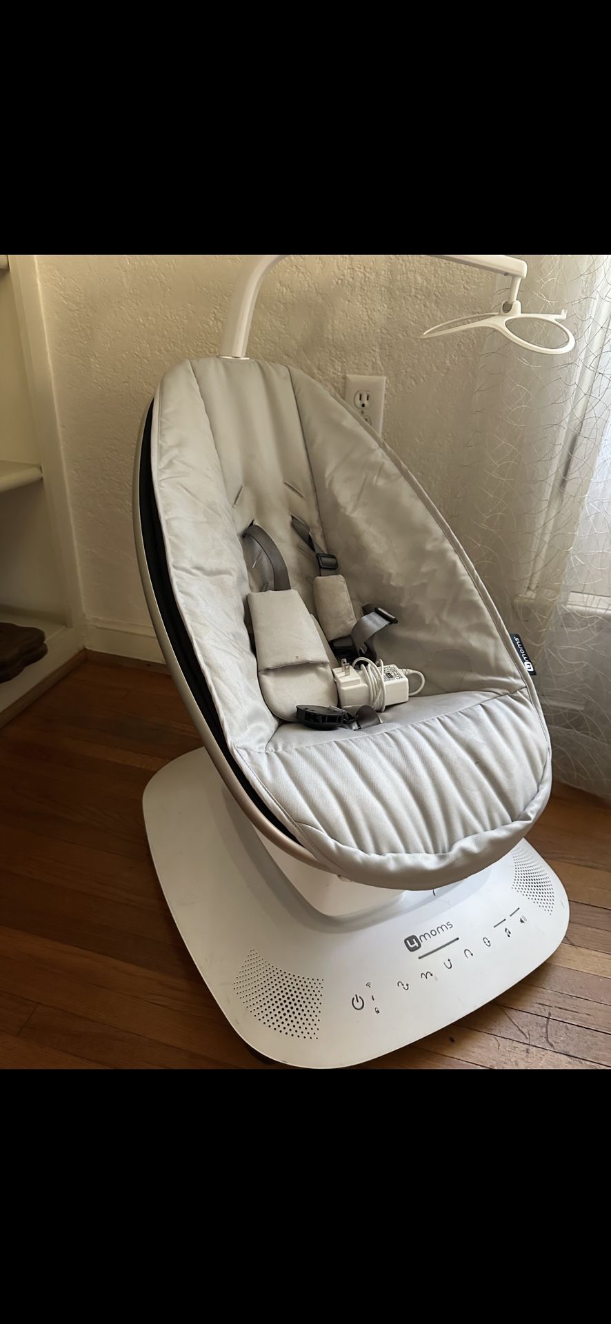 MamaRoo Multi-Motion Baby Swing