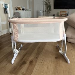 Pink Baby Delight bassinet