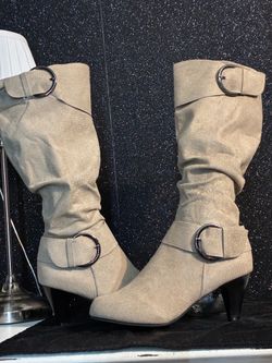 Beige/size 9