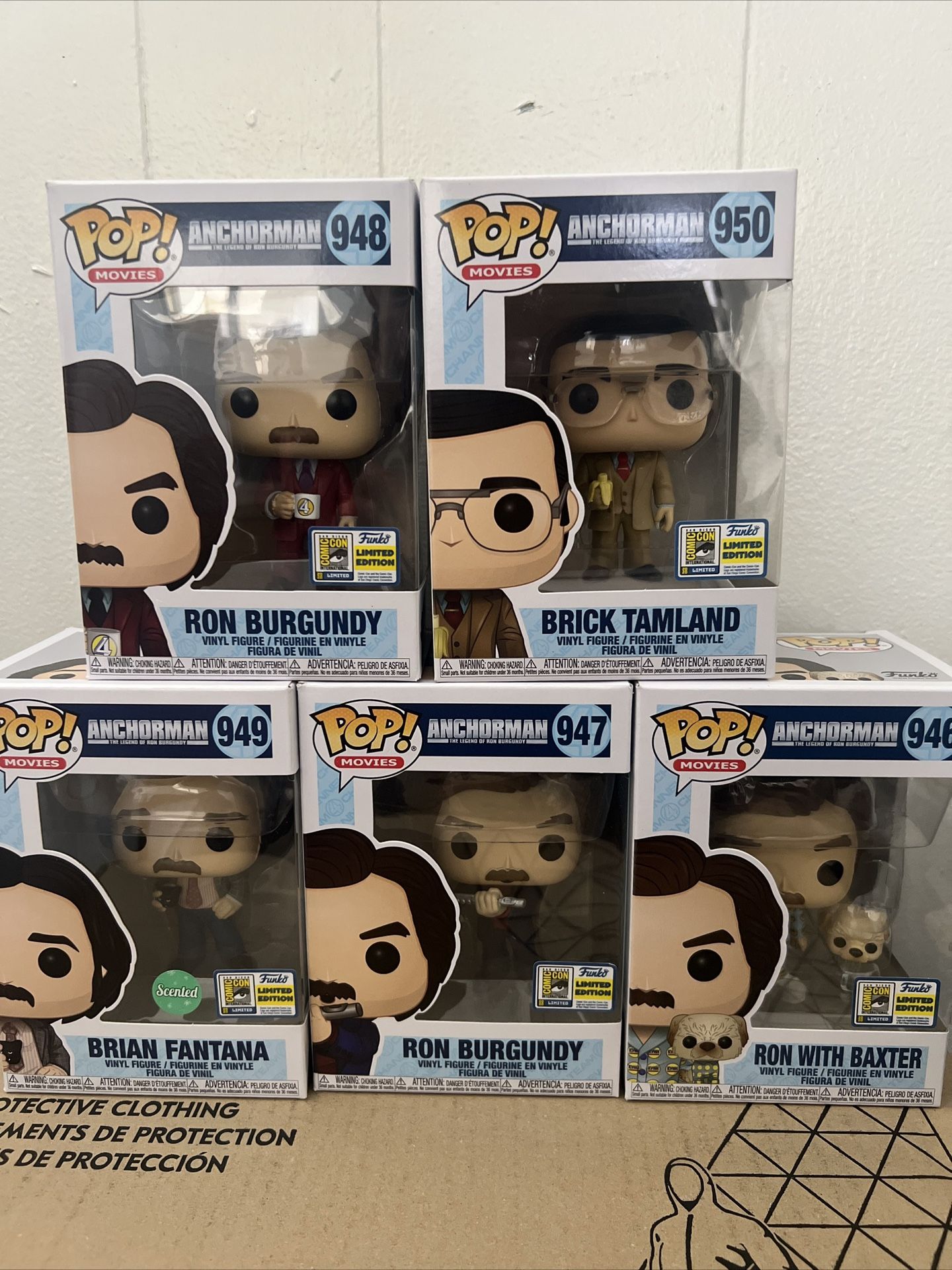 Funko Pop! FULL ANCHORMAN SET(5) Ron burgundy Ron w/ Baxter Brian Fontana Brick