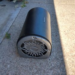 Subwoofer. Audiobahn