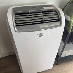 Window AC Unit