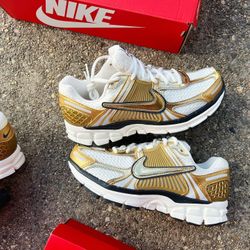 Nike Zoom Vomero. size:7w,8w,8.5w,9w,10w