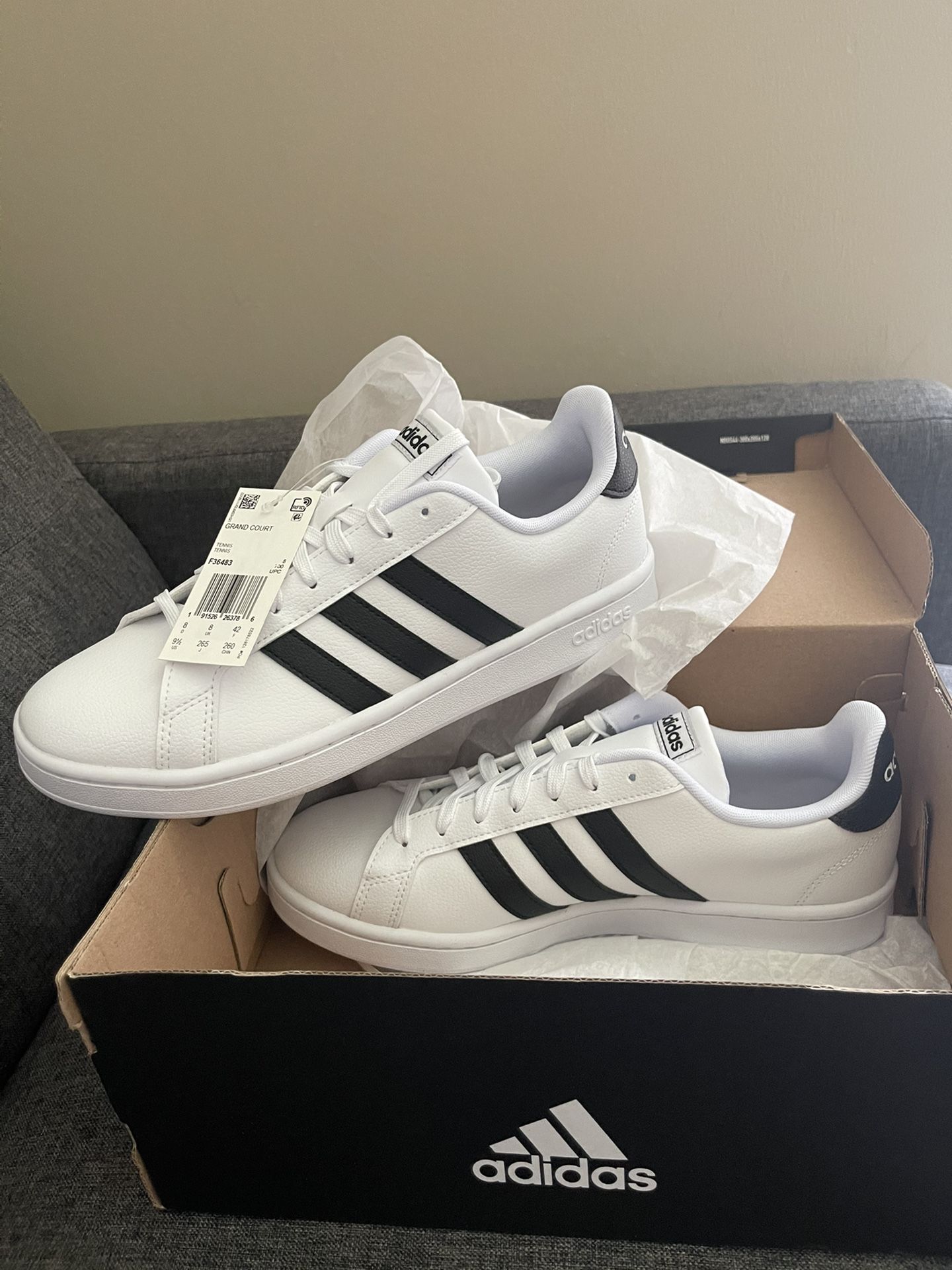 Womens Adidas 9 1/2