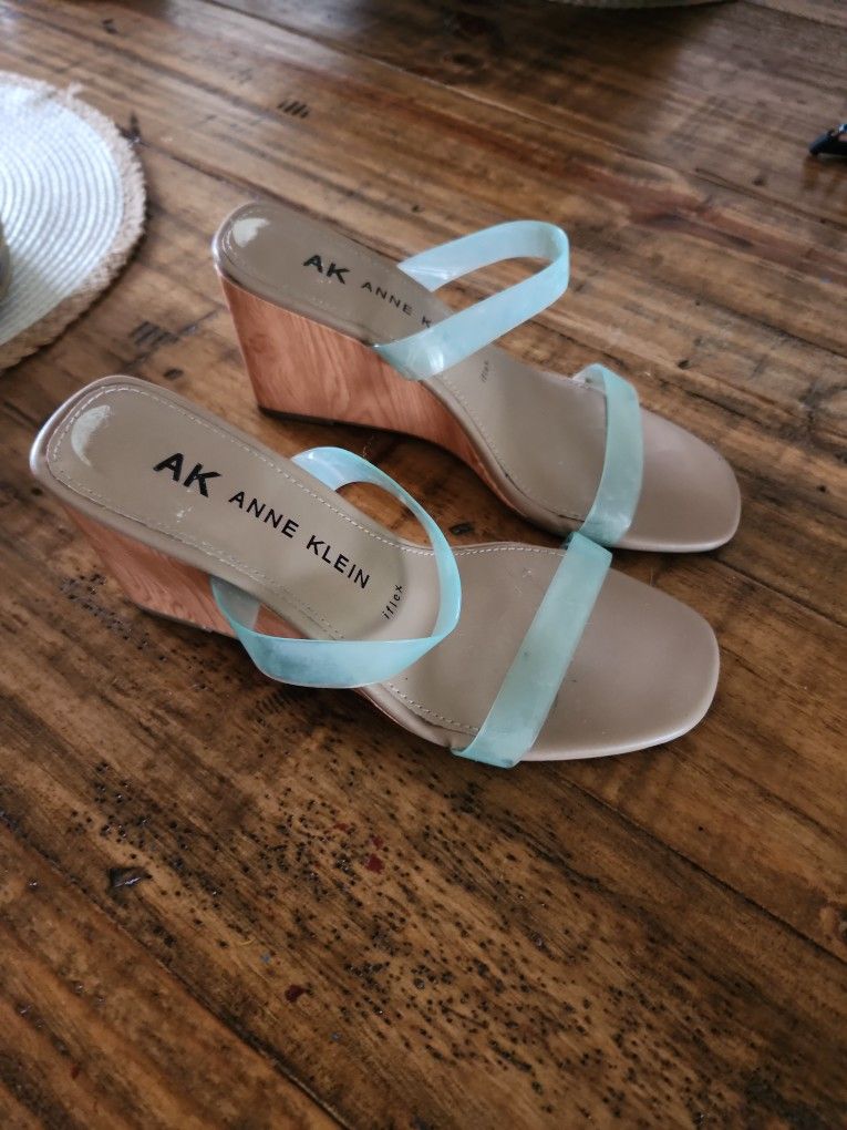 Women's Shoes