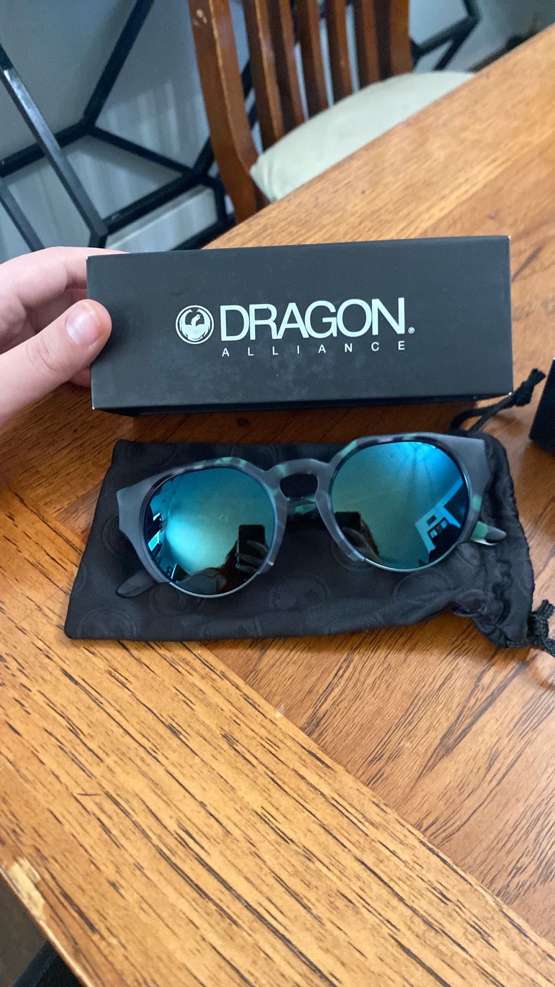 Women’s sunglasses Dragon alliance
