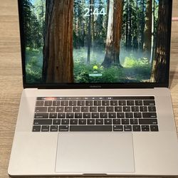Excellent Condition 2019 15” MacBook Pro 16GB 512GB AMD 555X
