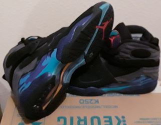 Aqua 8's Size 13