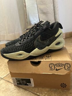 COSMIC UNITY BASKETBALL SHOES