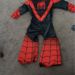 Costume