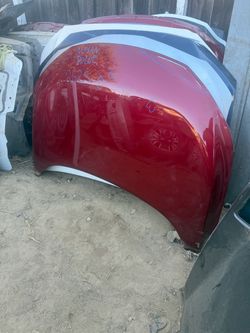 Hood Nissan rogue 2024