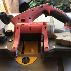 Milwaukee M18 Compact Band Saw 