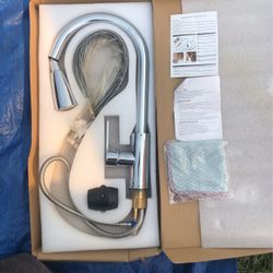 KITCHEN FAUCET