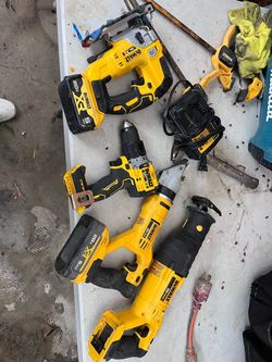 DeWalt 20V XR Power Tool Set with Batteries and Charger